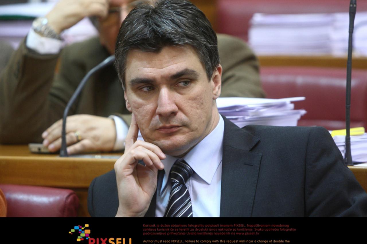 '09.12.2010., Zagreb - Sjednica Hrvatskog Sabora - Rasprava o ukidanju diplomatskog imuniteta bivsem premijeru Ivi Sanaderu.Zoran Milanovic Photo: Davor Puklavec/PIXSELL'