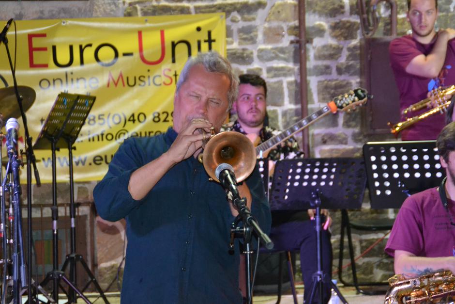 JM Jazz World Orchestra