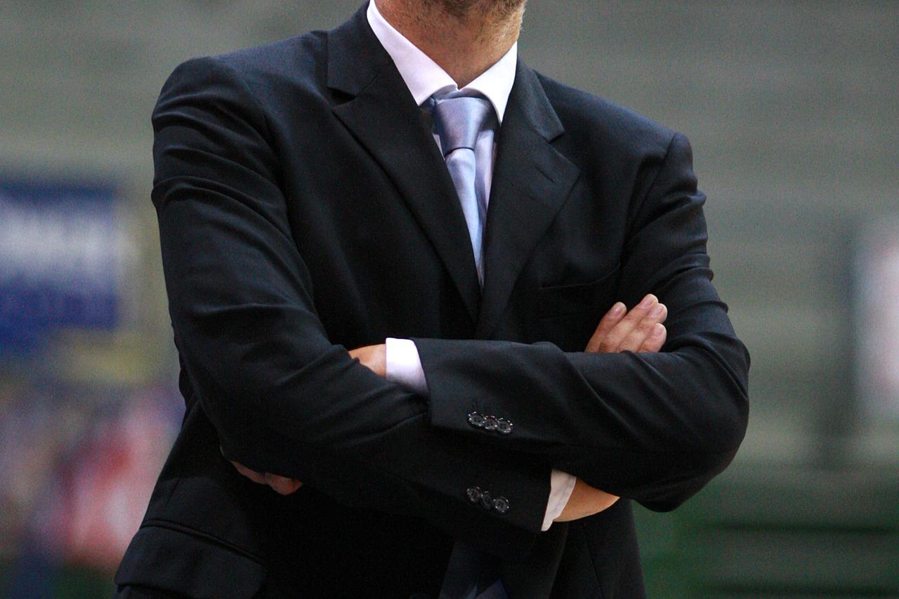 24.10.2010.,KD Drazen Petrovic, Zagreb - NLB liga, 4. kolo, KK Cibona - KK Union Olimpija.Trener Cibone Zdravko Radulovic. Photo: Igor Kralj/PIXSELL