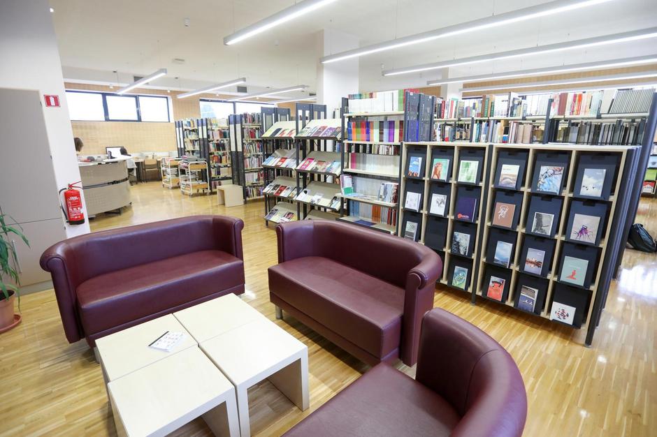 Proveli smo vrlo poučan dan sa srednjoškolcima u ljubljanskoj gimnaziji Vič