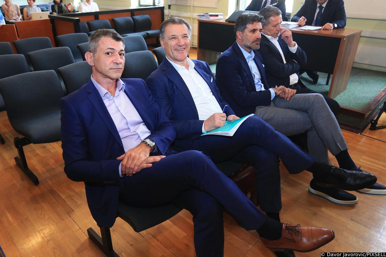 Osijek: Luka Modri? svjedo?io na su?enju bra?i Mami? i ostalima