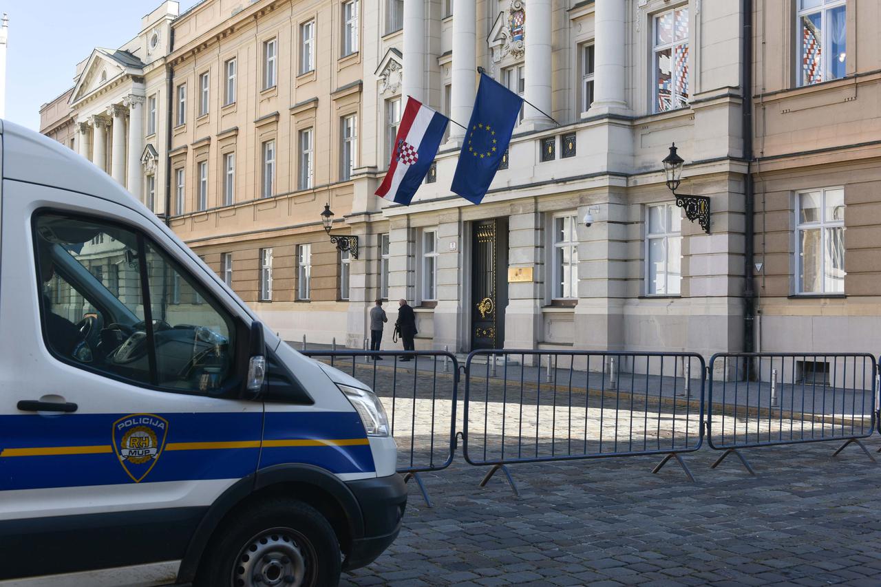 Markov trg pod policijskim osiguranjem nakon ranjavanja policajca u pucnjavi
