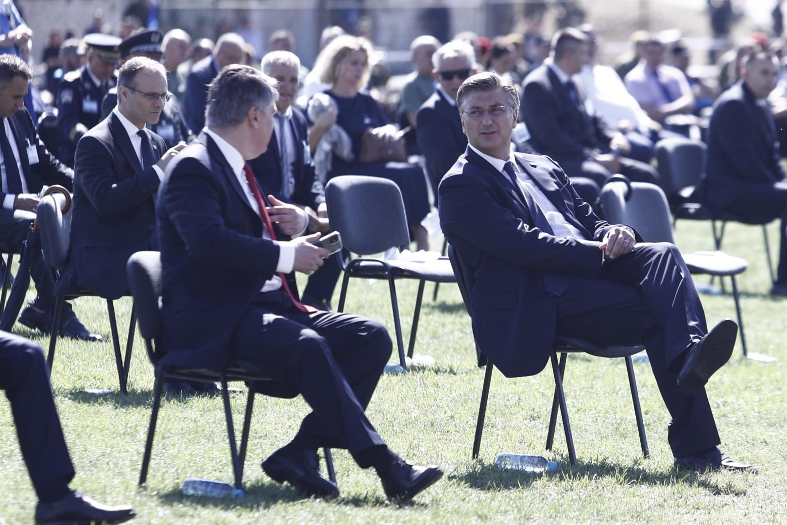 05.08.2021., Knin - Svecani program i dolazak drzavnih duznosnika povodom Dana pobjede i domovinske zahvalnosti te Dana hrvatskih branitelja na stadionu NK Dinara. Zoran Milanovic, Andrej Plenkovic. Photo: Milan Sabic/PIXSELL
