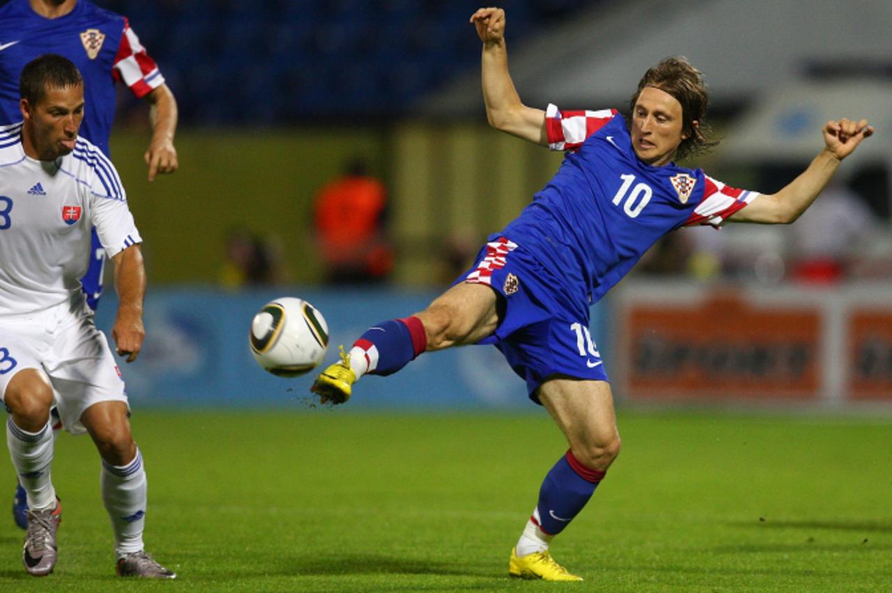 \'11.08.2010., Bratislava - Gradski stadion. Odigrana je prijateljska nogometna utakmica Slovacka - Hrvatska. Luka Modric.  Photo: Igor Kralj/PIXSELL\'