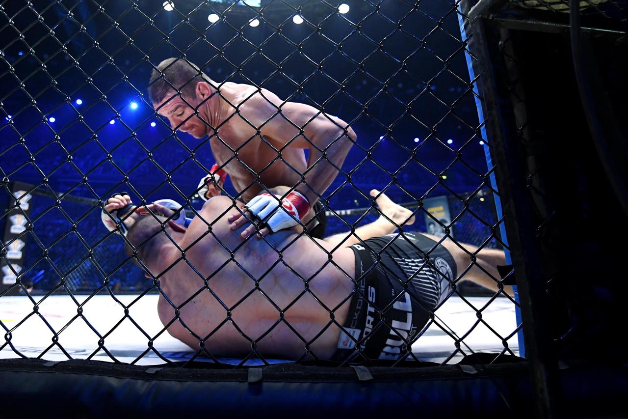 Zagreb: Borilački spektakl KSW 51, Ante Delija - Oli Thompson