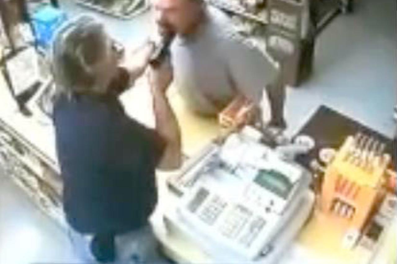 Pokušao opljačkati trgovinu u kojoj radi bivši veteran