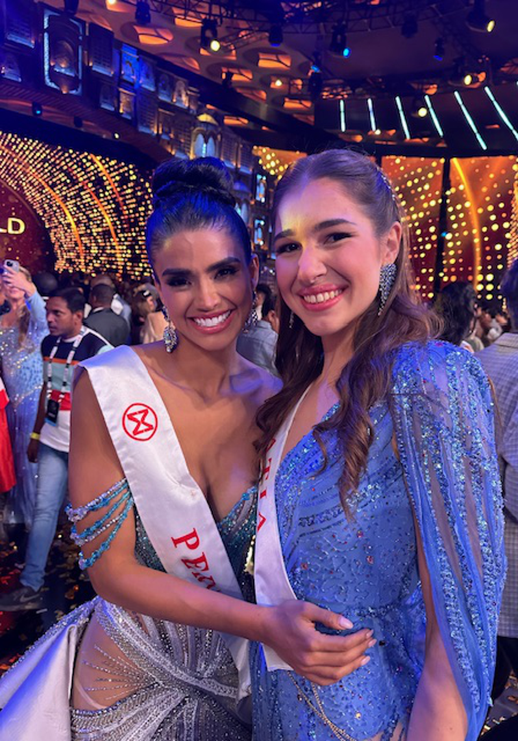 Hrvatska predstavnica Lucija Begić plasirala se u Top40 i poslala nam je i nekoliko fotografija snimljenih iza kulisa samog izbora. 