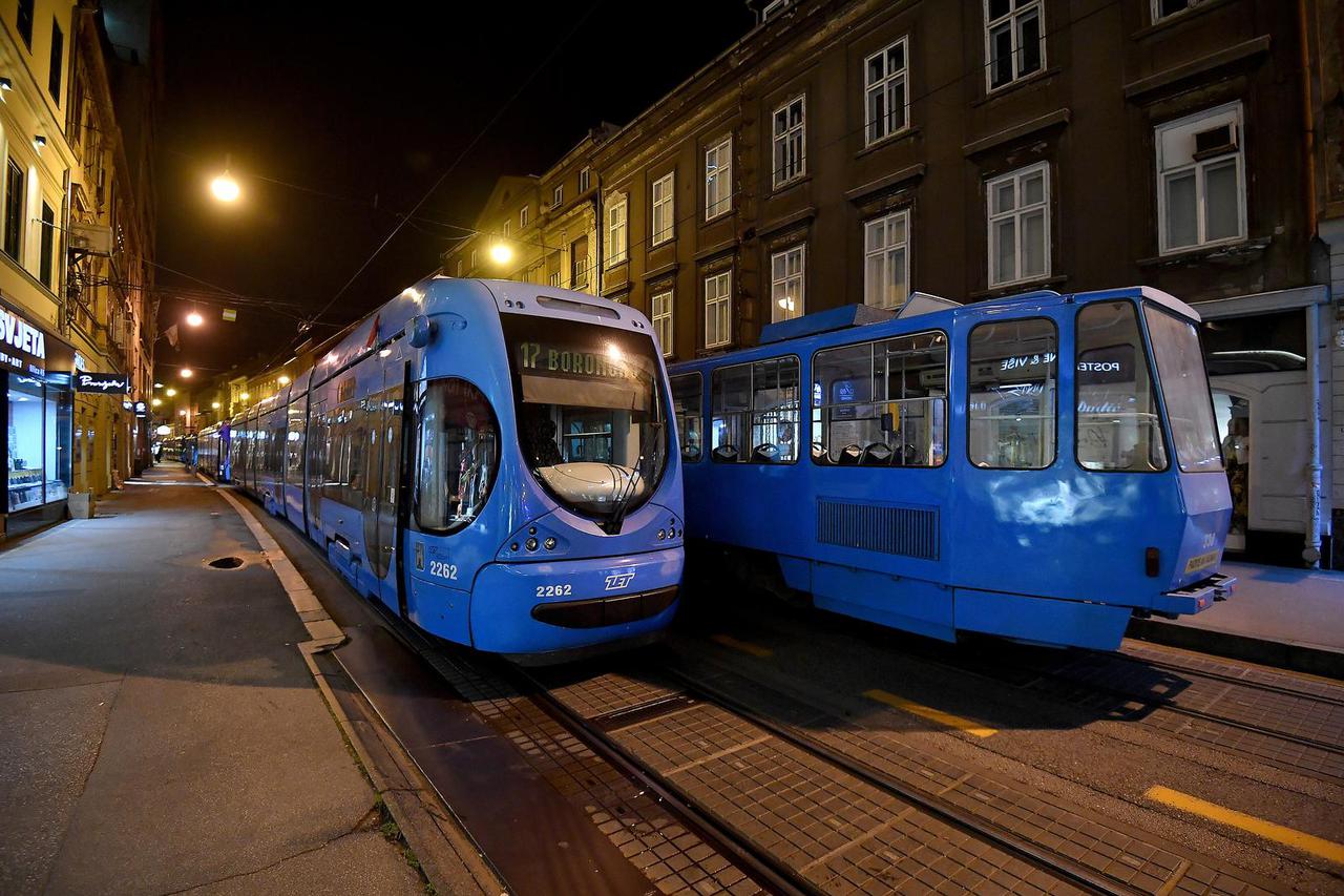 Zagreb: Zbog požara u Frankopanskoj tramvajski promet je obustavljen