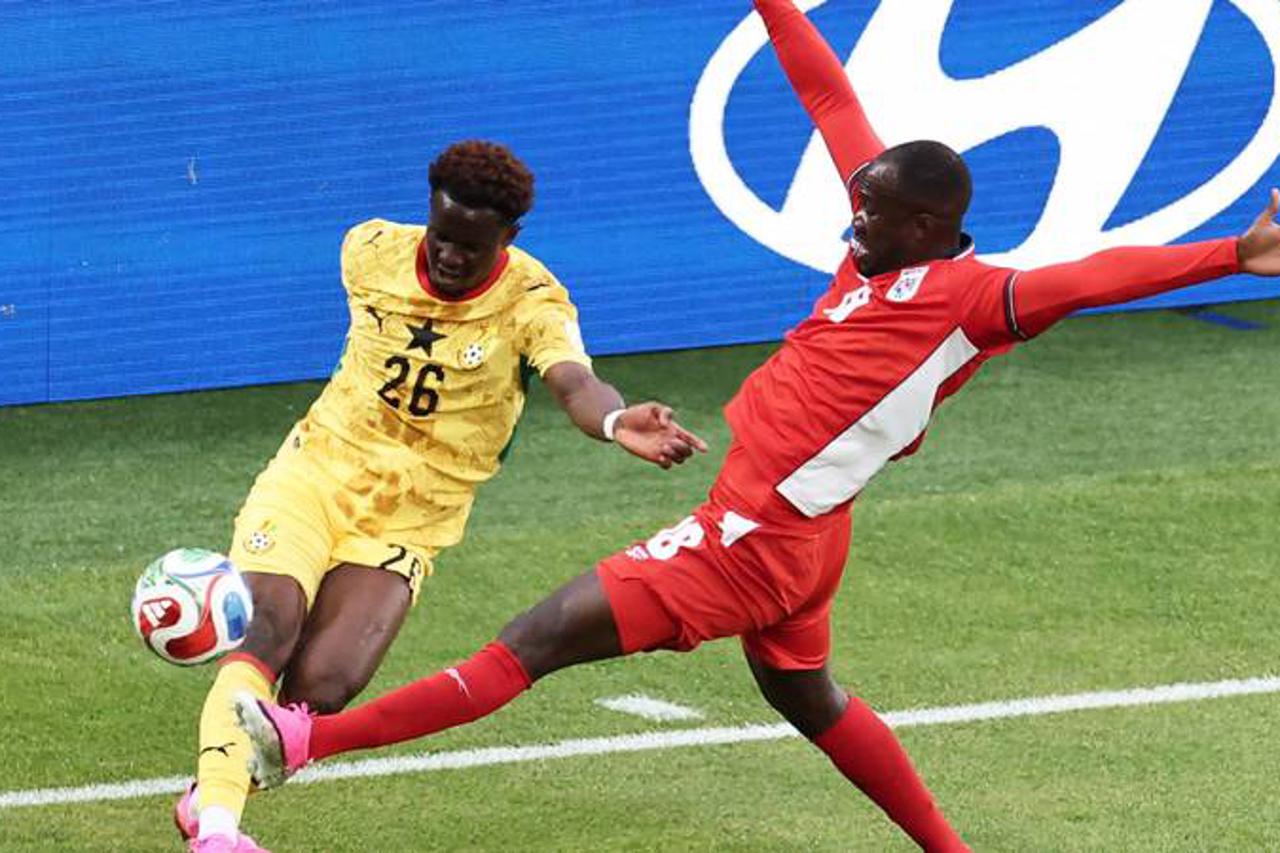 Feed/24Sata-Homepage/2026-24/2026-06-17T232420Z-1582919402-Up1Em6H1T0Jn0-Rtrmadp-3-Soccer-Worldcup-Gha-Pan-Fans-Accra.Jpg