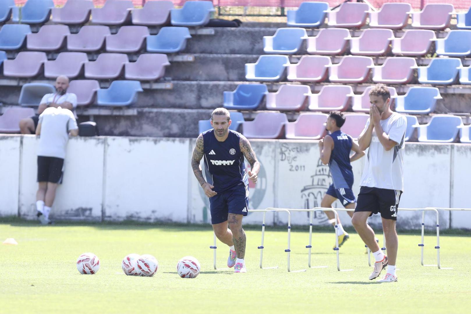 Split ovih dana prži pod suncem, a ništa manje vruće neće biti ni hajdukovcima u nadolazećem periodu priprema.