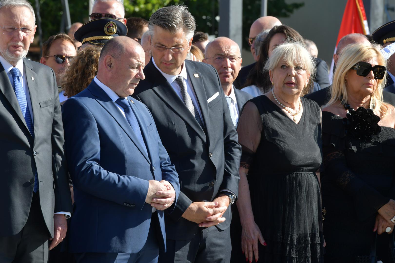 05.08.2025., Knin - Polaganje vijenaca na spomenik Oluja 95 povodom 30.Obljetnice Vojno-redarstvene akcije OLuja. Uz obitelji branitelja vijence je polozio i drzavni vrh, predsjednik Zoran Milanovic, premijer Andrej Plenkovic. Photo: Hrvoje Jelavic/PIXSELL