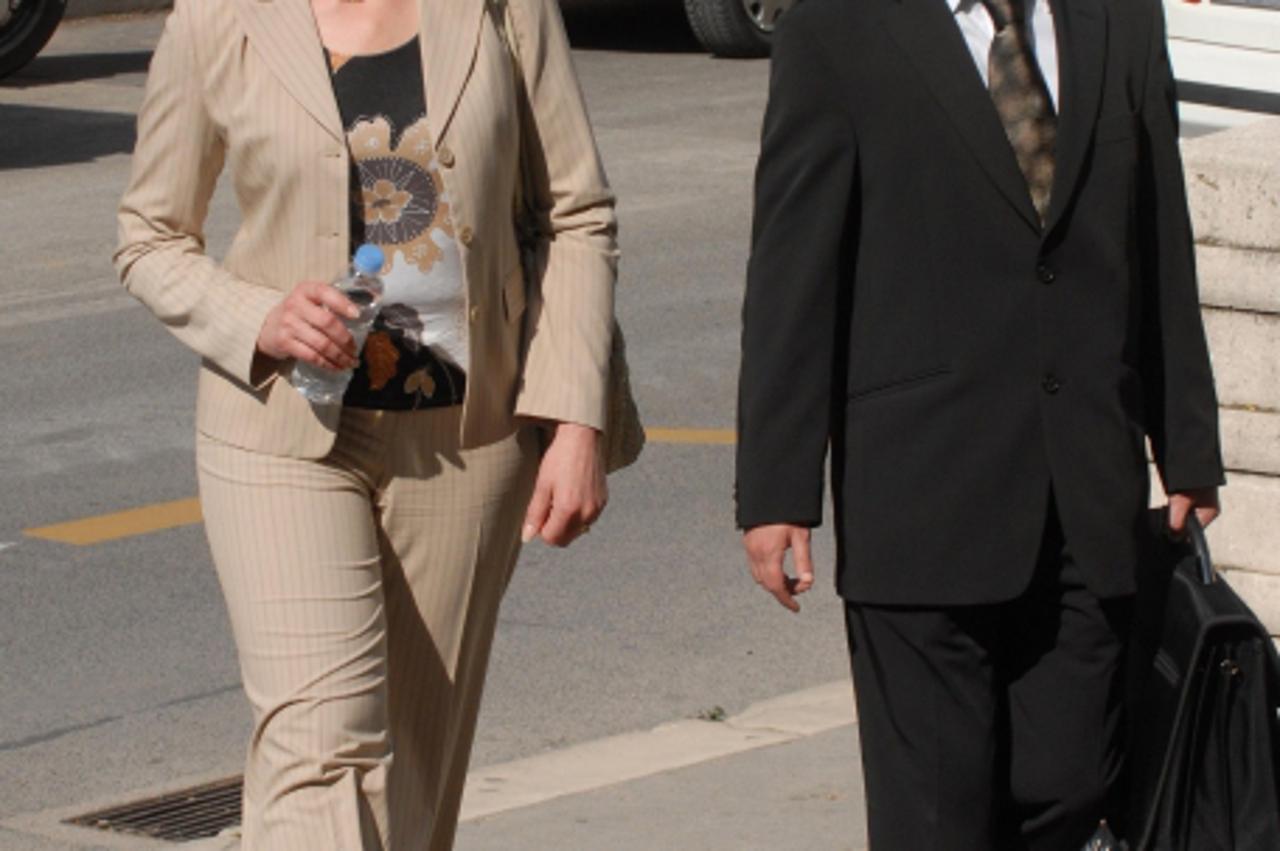 \'za crnu....150409......sibenik sudjenje.....sutkinja....ivana...domic.....pronevjera...zemlje.....brac Photo: Hrvoje Jelavic/Vecernji list\'