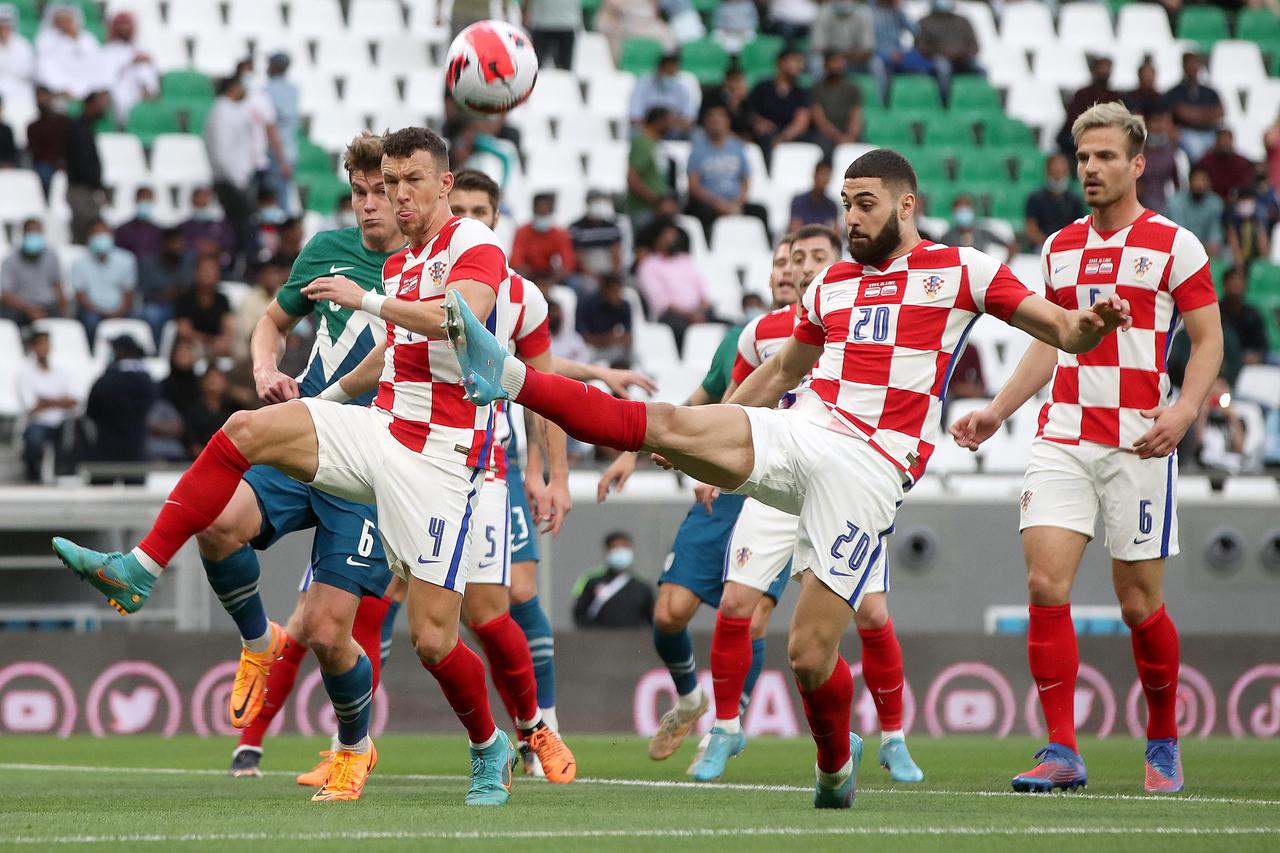Doha: Prijateljska nogometna utakmica Hrvatska - Slovenija