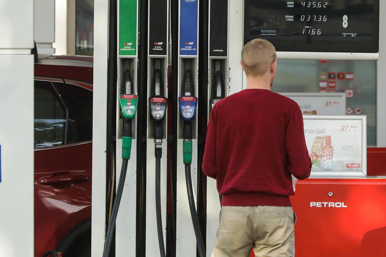 Cijene goriva znatno rastu, spremnik benzina skuplji za 13 kuna, dizel gotovo za 20