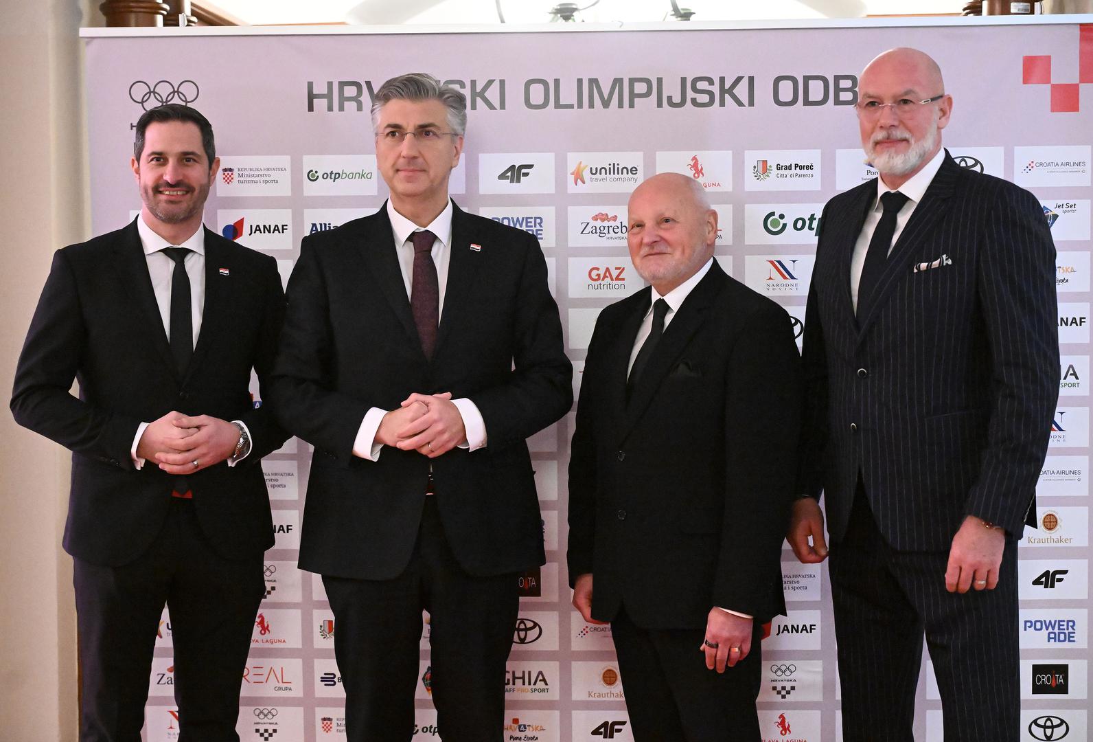 Svečanosti je nazočio i premijer Andrej Plenković, zajedno s ministrom turizma i sporta Tončijem Glavinom. (Hina).