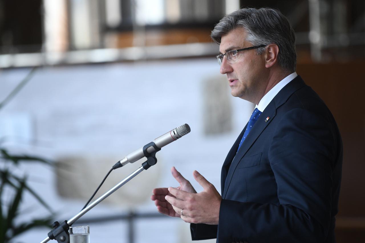 Zagreb: U NSK održan sastanak Andreja Plenkovića s diplomatskim zborom