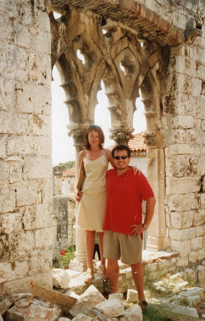 Sa suprugom Tatjanom, Ruskinjom, ima troje djece – Stjepana, Mihovila i Janu