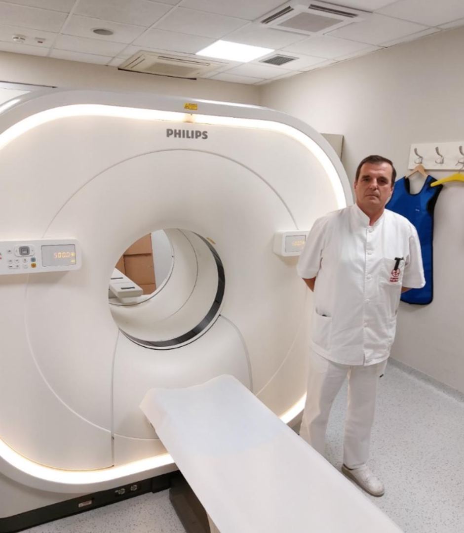 Mr. sc. Darijo Radović, specijalist nuklearne medicine, voditelj Polikliničkog odjela za nuklearnu medicinu i zamjenik ravnateljice Medikola