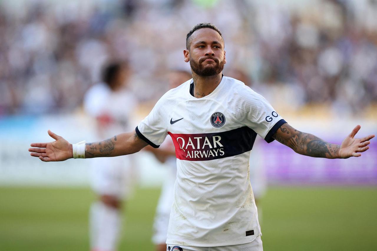 Friendly - Jeonbuk Hyundai Motors FC v Paris St Germain