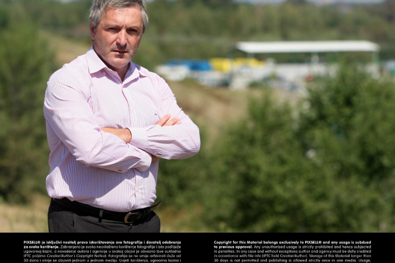 '29.08.2012.Velika Gorica - Velikogoricko odlagaliste neopasnog otpada nalazi se u Mraclinskoj Dubravi, nedaleko od sela Mraclin. Smetliste je dobro organizirano i u sklopu odlagalista se nalazi odjel