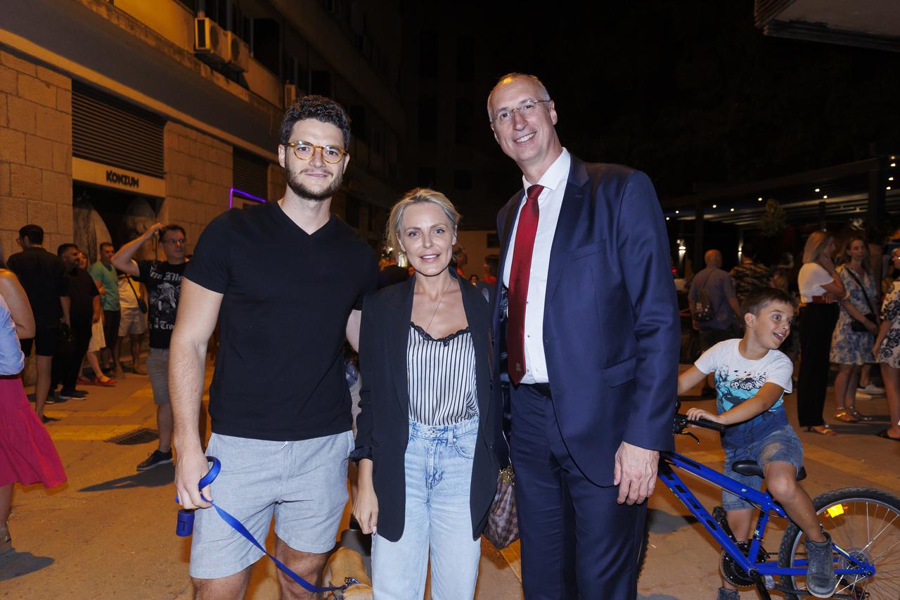 Split: "Gospodin savršeni" Toni Šćulac i Stankica Stojanović čestitali Ivici Puljku