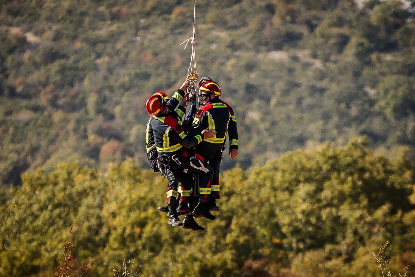Glavni vatrogasni zapovjednik Hrvatske Slavko Tucaković napomenuo je da je i kod nas, u Zagrebu bilo više slučajeva izbijanja požara na mobitelima i električnim biciklima koje se ostavlja na stepeništima u blizini gorivih materijala.