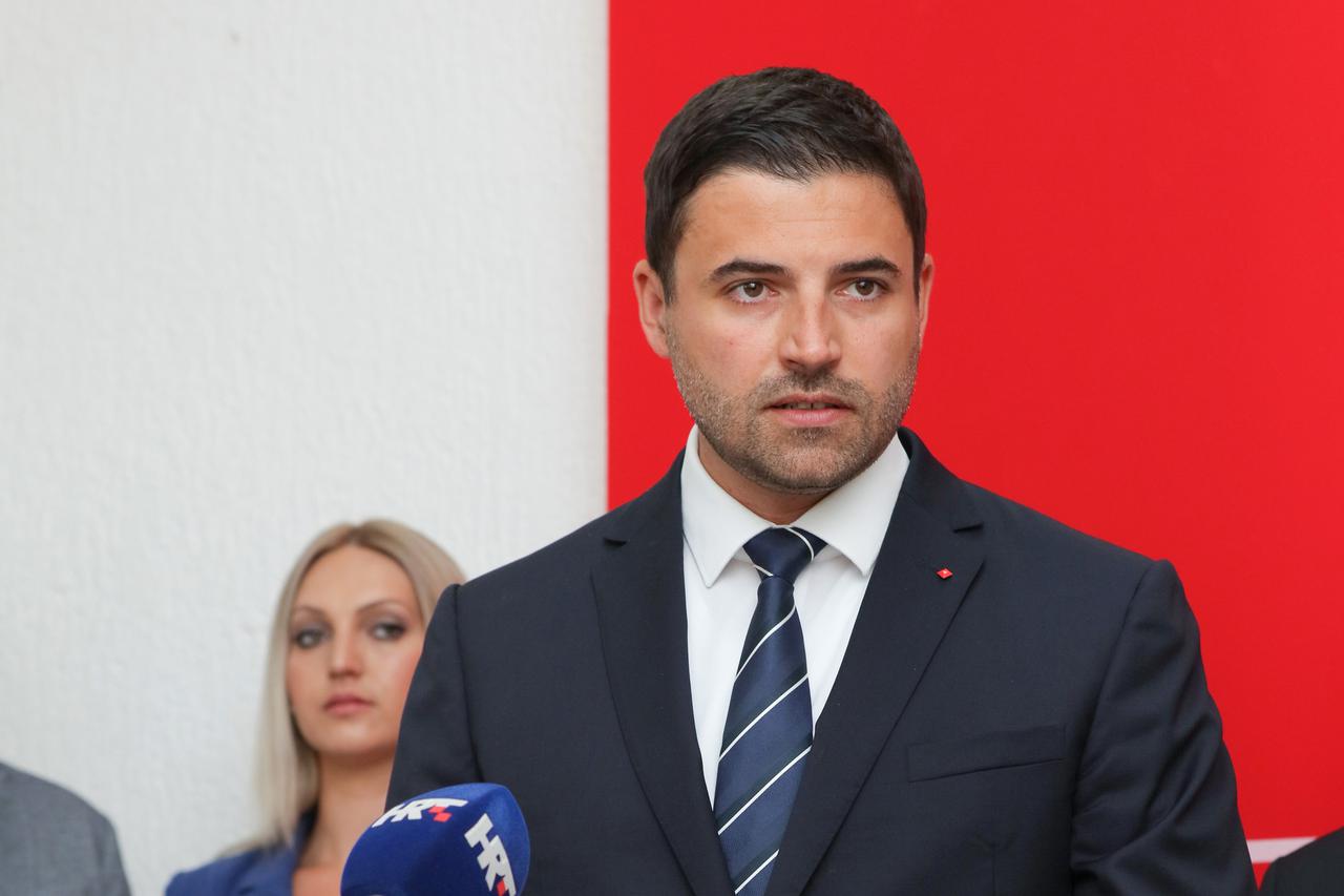 Davor Bernardić