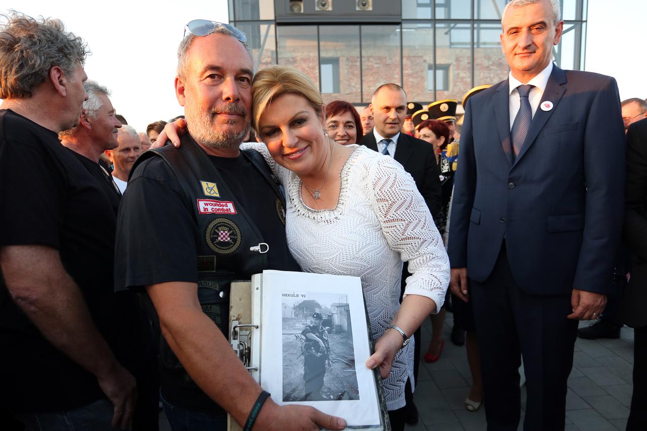 Karlovac: Predsjednica Kolinda Grabar-Kitarović na otvorenju Muzeja Domovinskog rata