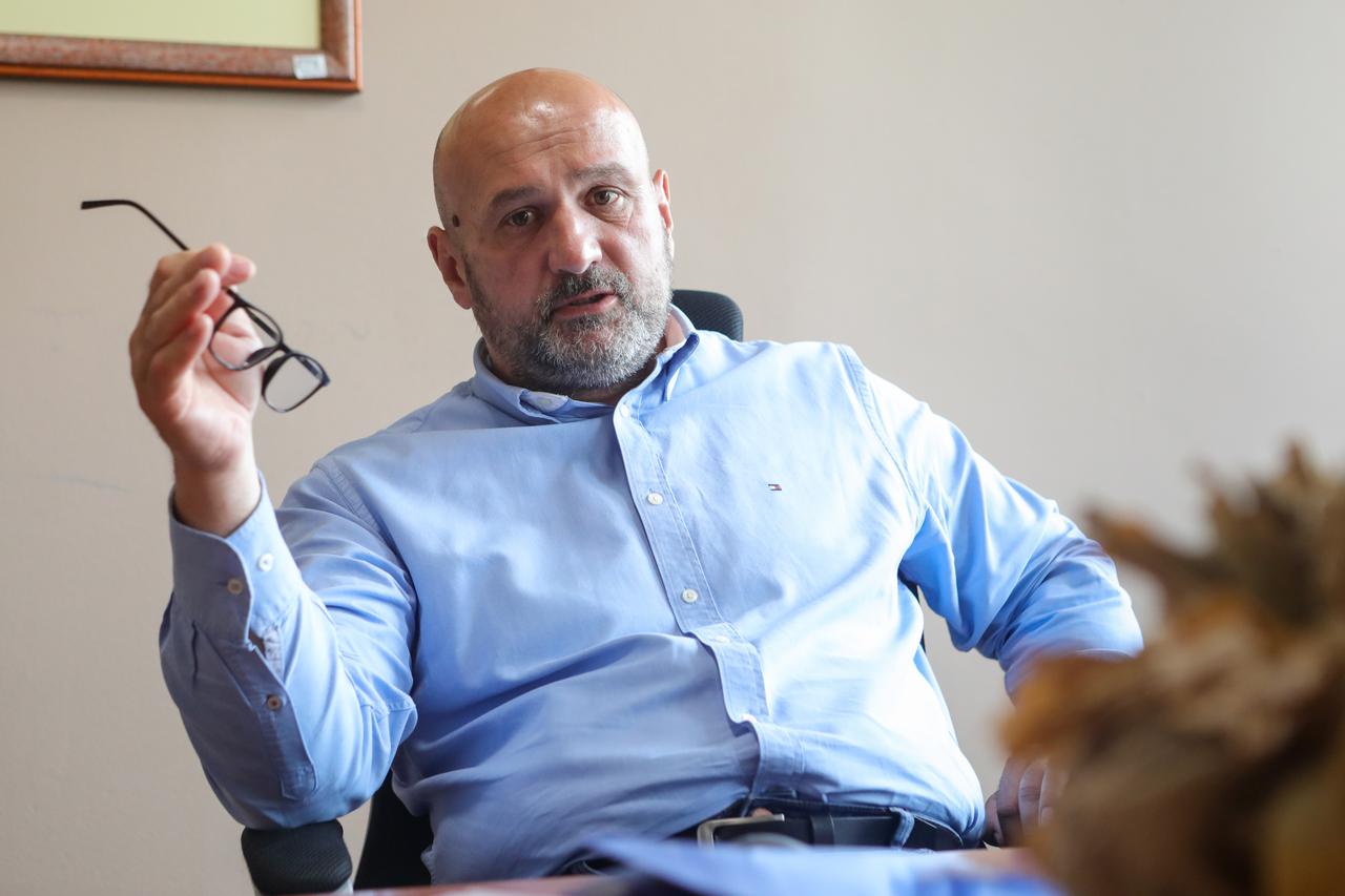 Slatina: Krešimir Hrgović i Josip Zeličen iz tvrtke Agroduhan