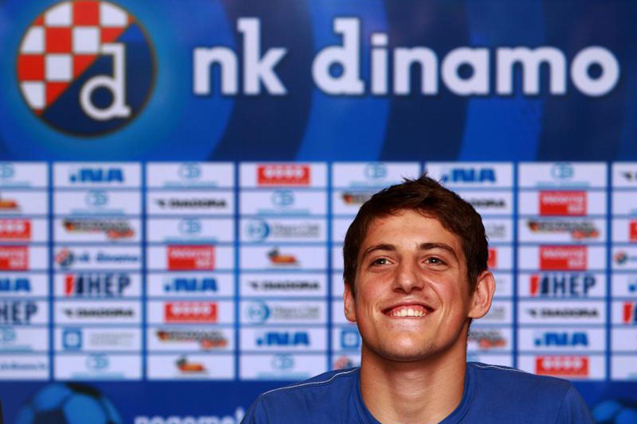 Arijan Ademi (1)