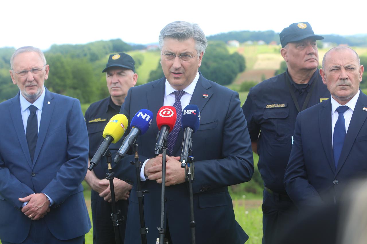 Cetingrad: Premijer Andrej Plenkovi? u obilasku granice s Bosnom i Hercegovinom