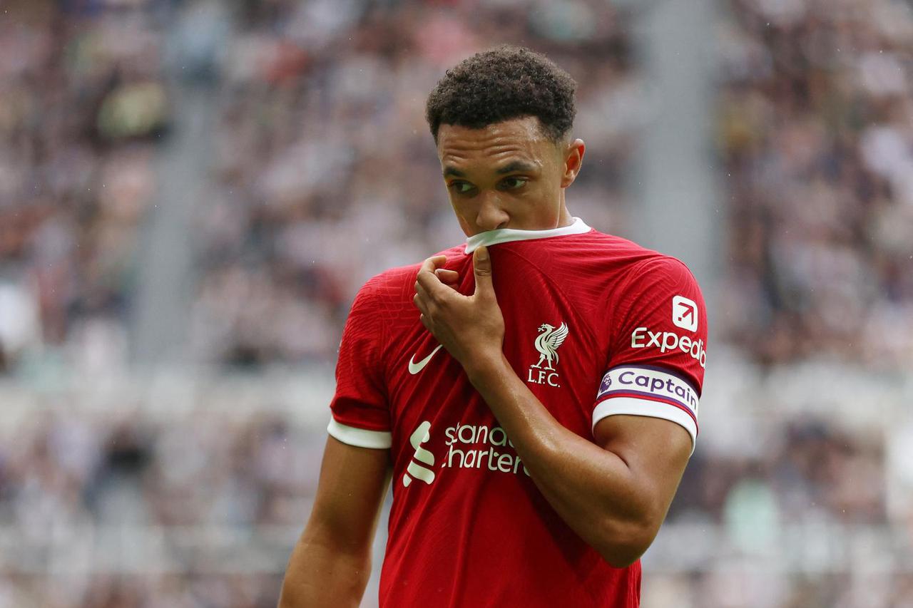 Premier League - Newcastle United v Liverpool