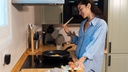 Oncologists Urge Discarding Damaged Non-Stick Pans Due to Chemical Risks