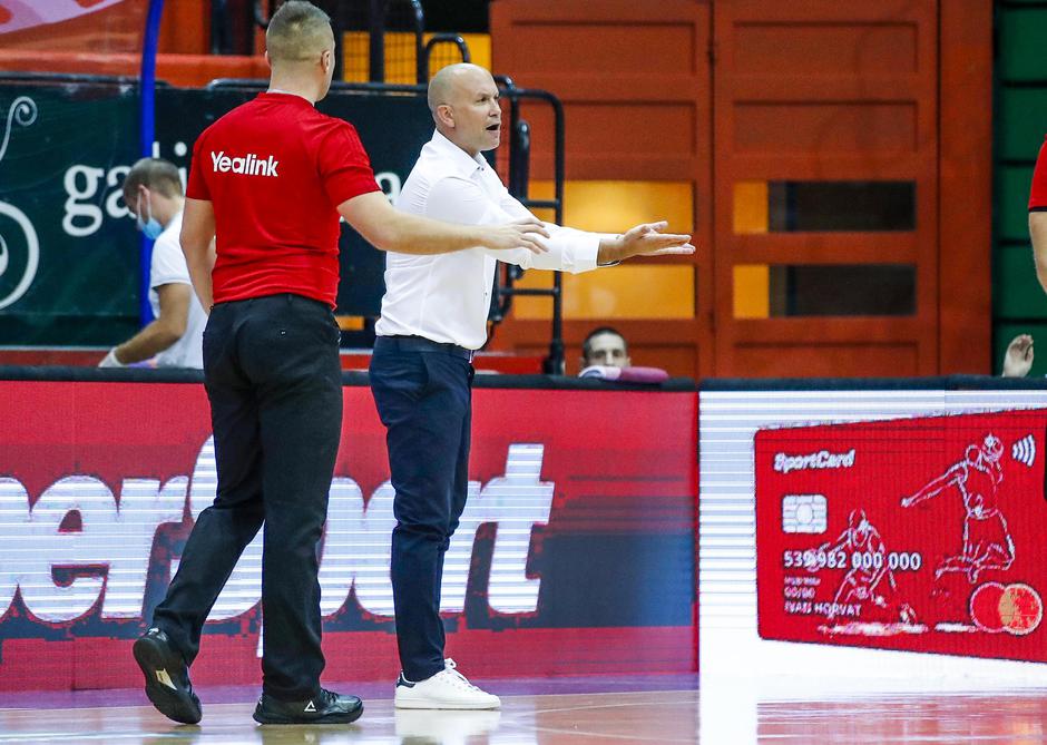 U KC Dražen Petrović odigrana utakmica 9. kola HT Premier lige između KK Cibona i KK Zadar