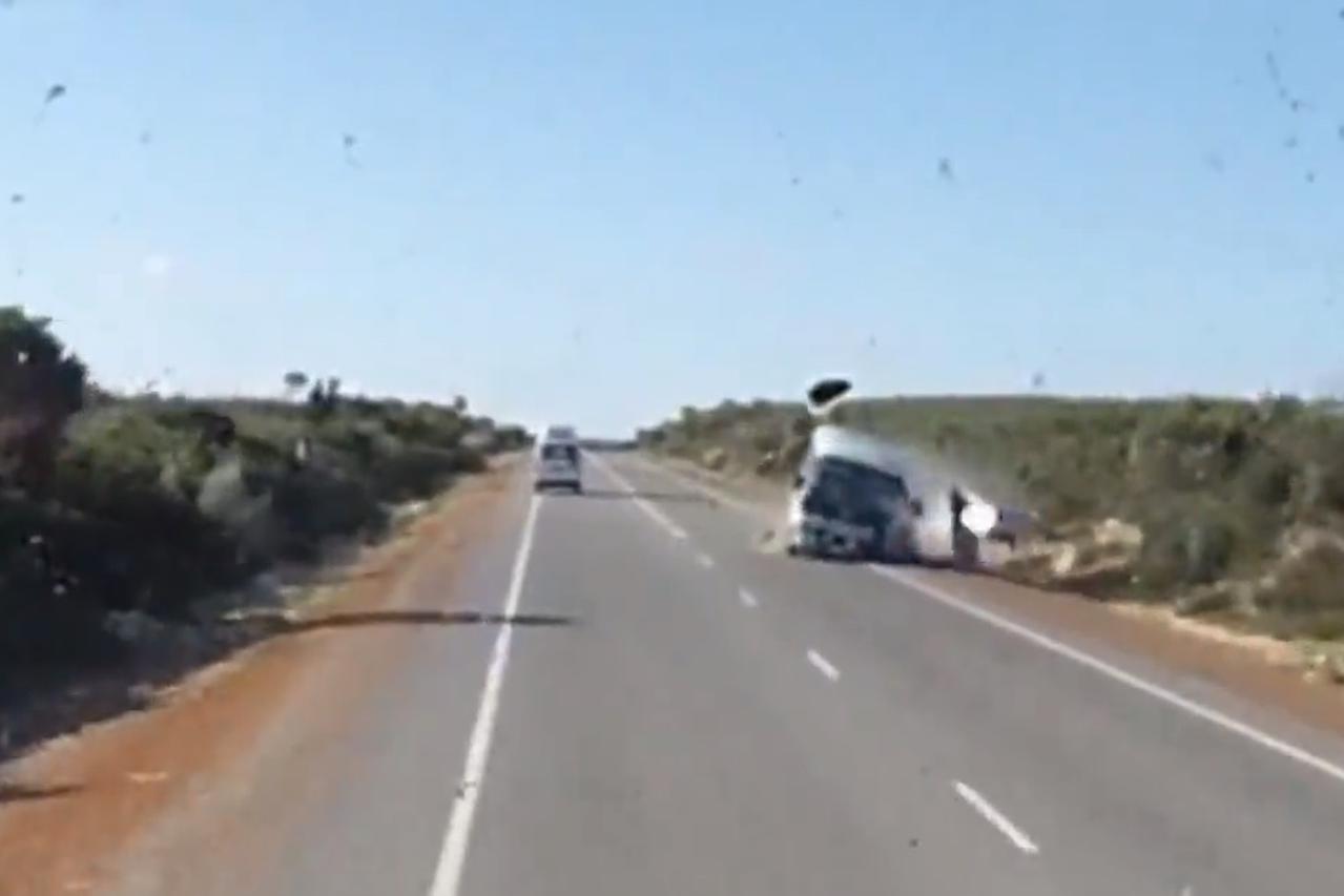 Frontalni sudar u Australiji