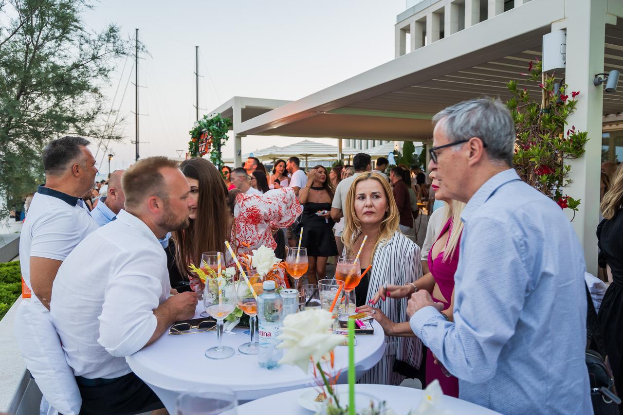 Split: Story Summer Party 