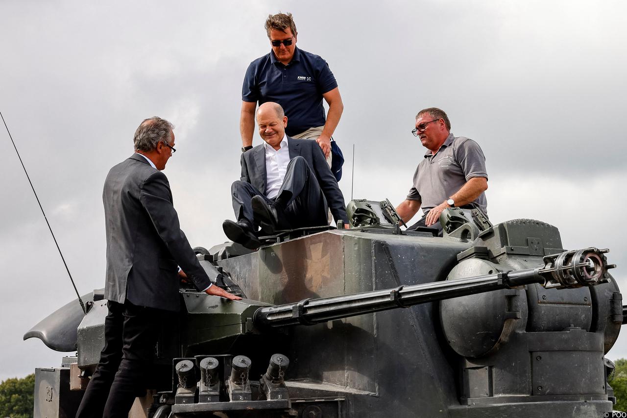 German Chancellor Olaf Scholz visit of the training program for Ukrainian soldiers on the Gepard anti-aircraft tank in Putlos near Oldenburg
