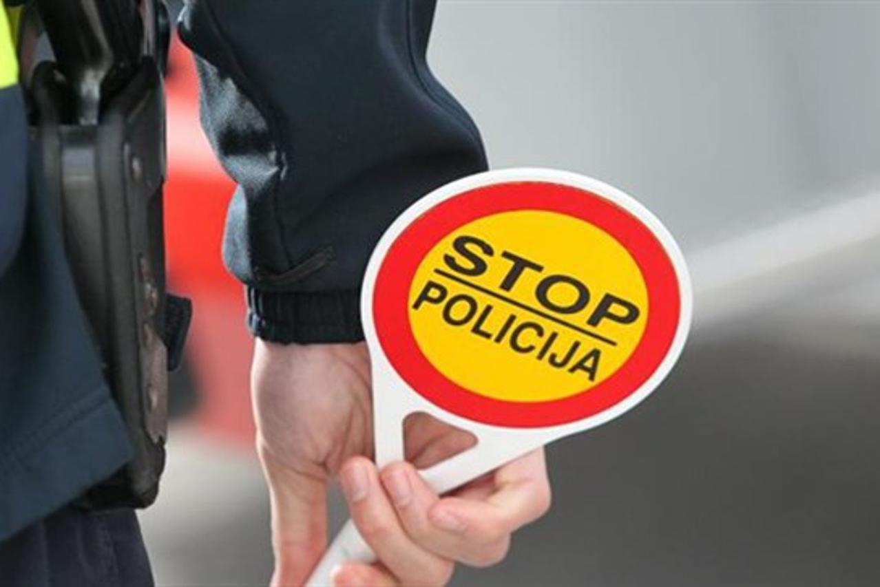 policija