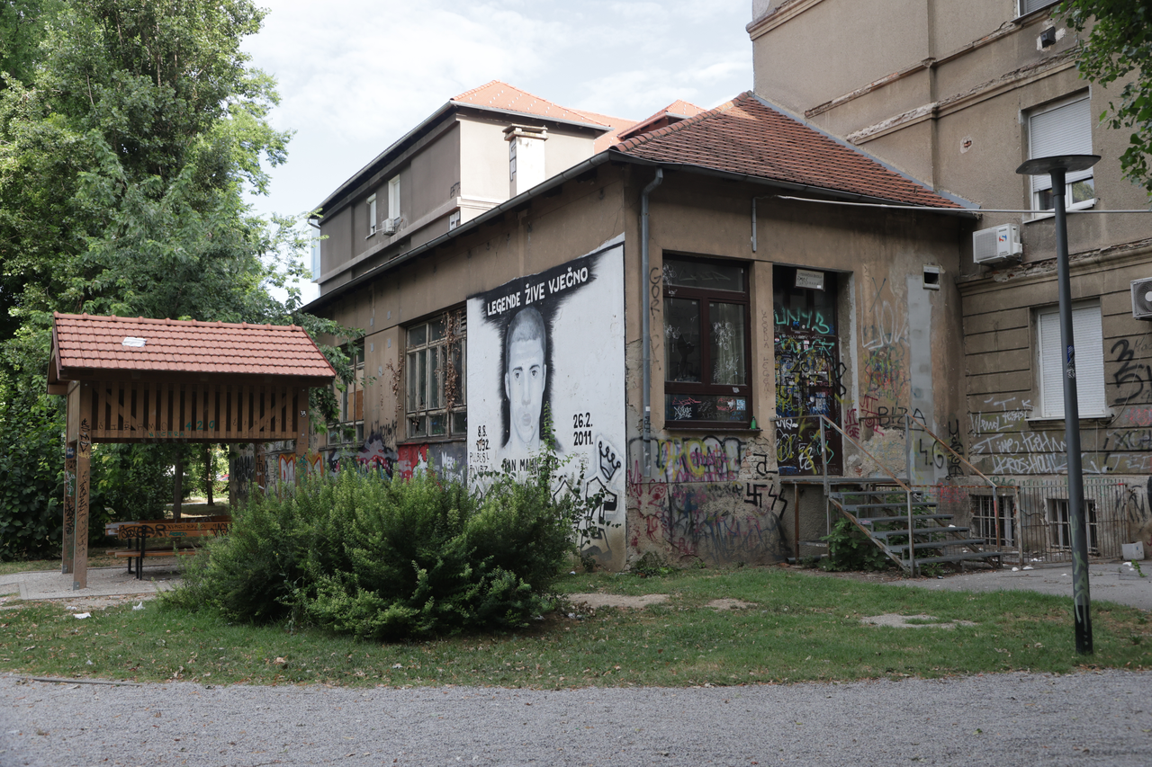Zagreb: Stanje sportske dvorane I. Tehničke škole Tesla