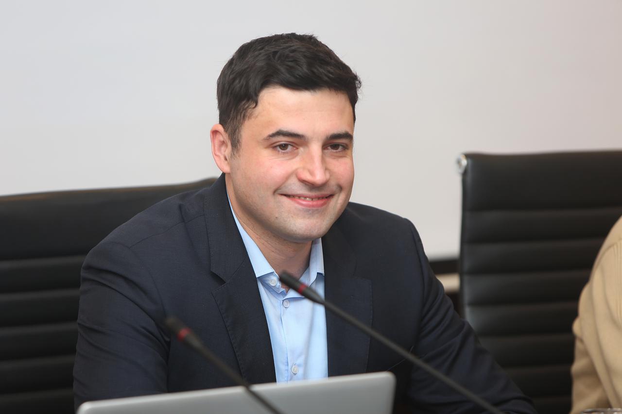 Davor Bernardić