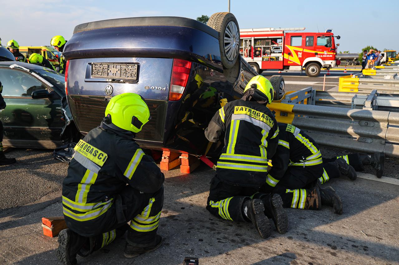 Zagreb: U blizini naplatne postaje Sveta Helena održana je vježba "Sigurnost 25"