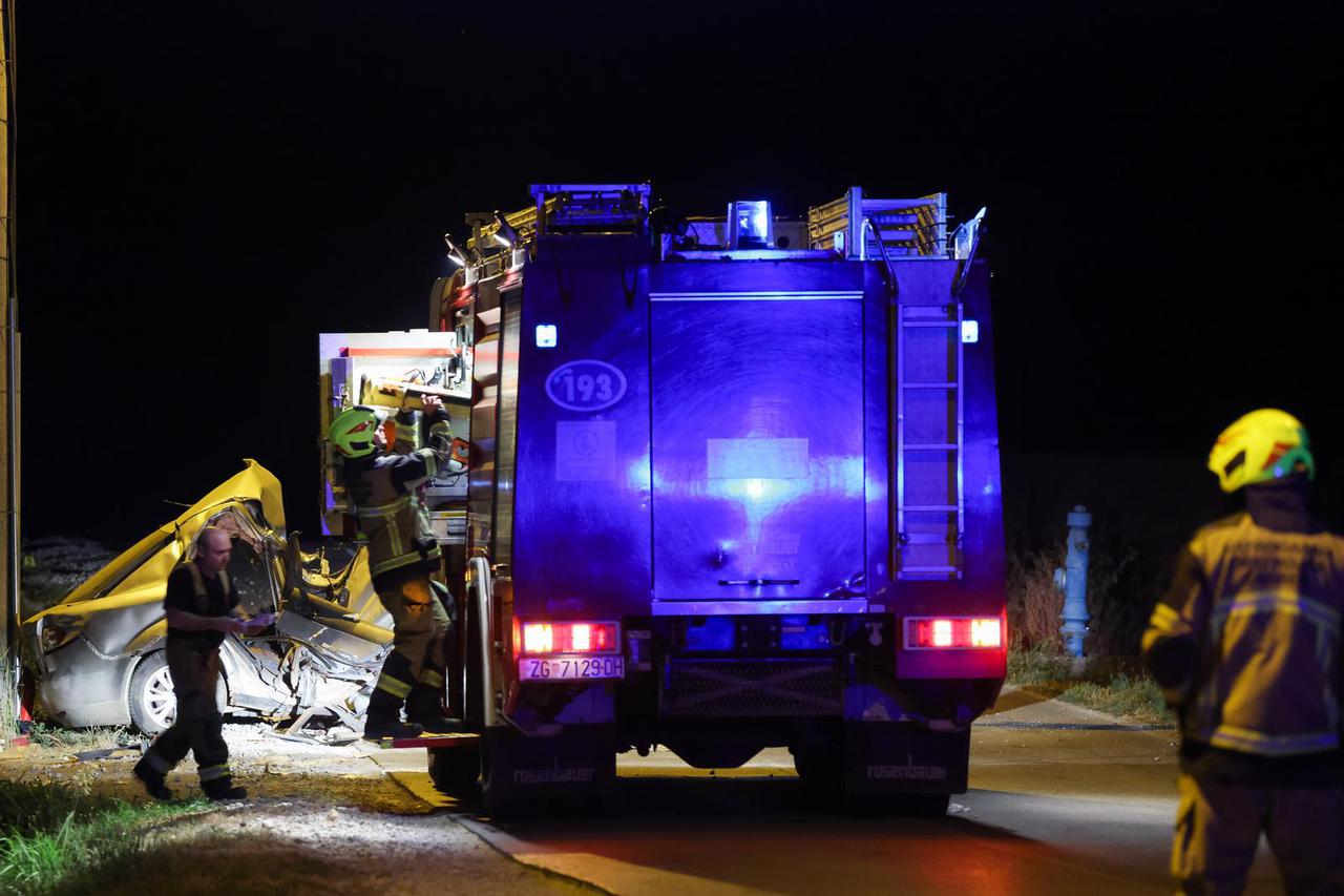 Zagreb: Teška prometna nesreća u kojoj je jedna osoba smrtno stradala