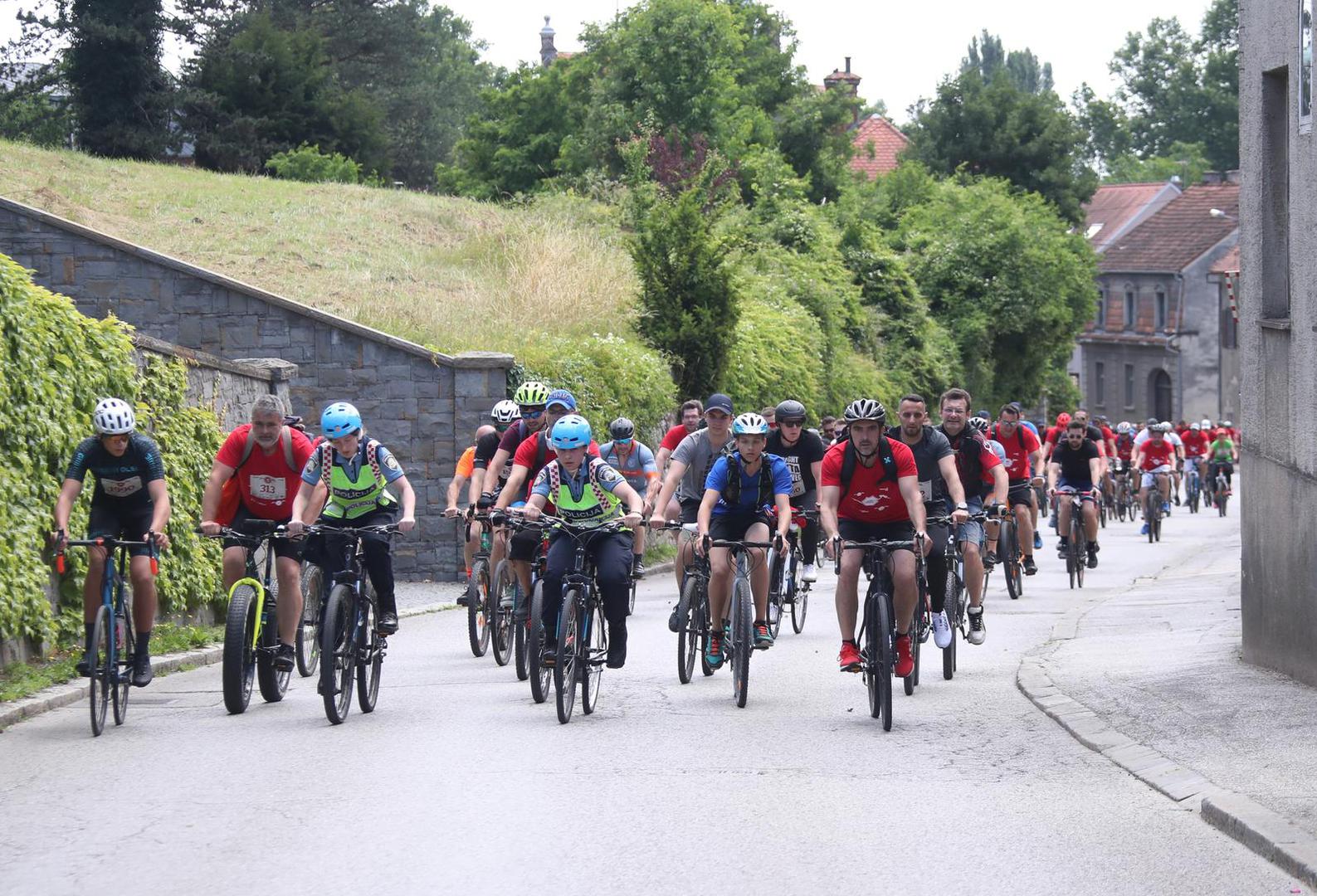 11.06.2022.,Zagreb - Na Trgu dr. Franje Tudjmana startala jubilarna 40. Vecernjakova biciklijada Photo: Sanjin Strukic/PIXSELL