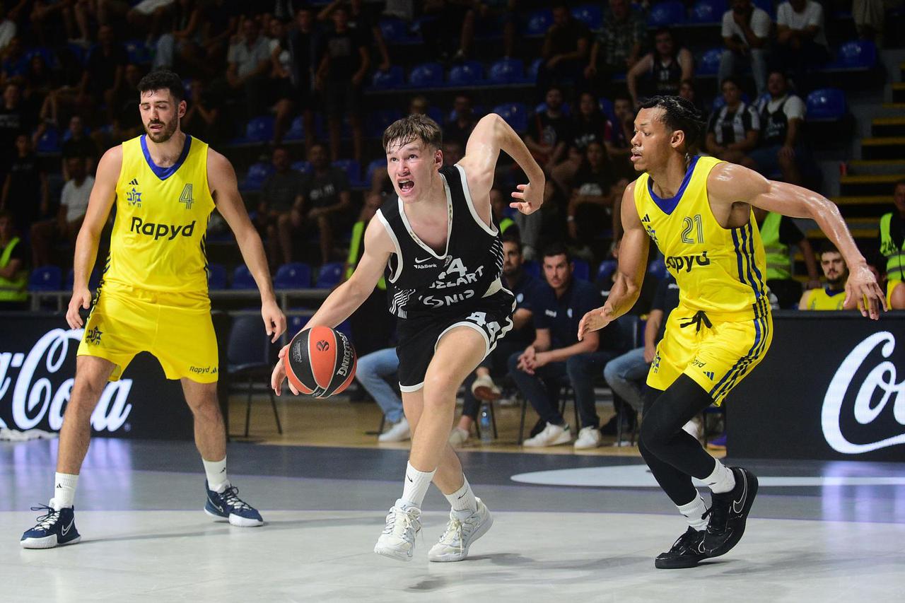 Utakmica između KK Partizan Mozzart Bet i KK Maccabi u sklopu prijateljskog turnira "Open Air" odigrana je u dvorani Aleksandar Nikolić
