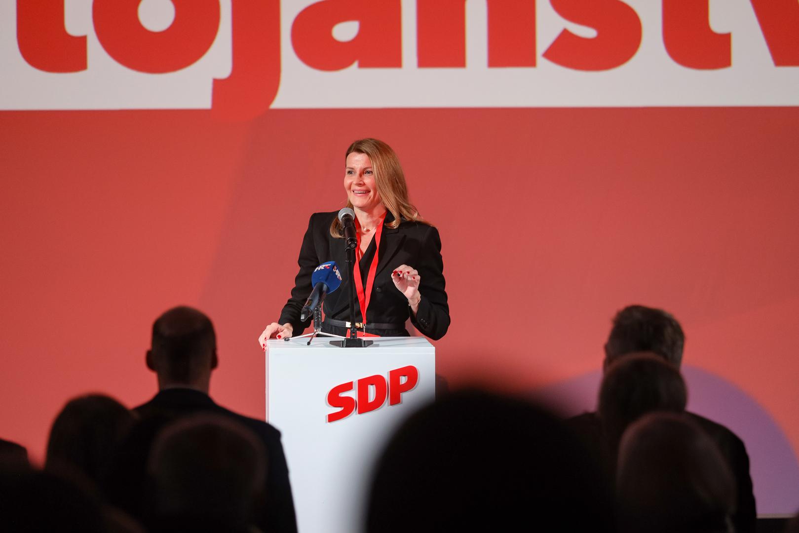 16.02.2024., Zadar - U Knezevoj palaci odrzan je skup SDP-a "Borba za dostojanstvo". potpredsjednica SDP-a Sabina Glasovac Photo: Sime Zelic/PIXSELL
