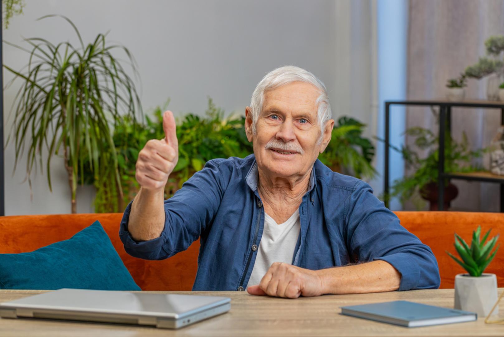 Jarac: Jarac je disciplina, cilj i strpljenje, pa se često naglašavaju brojevi strukture i postignuća. Kao sretni brojevi često se navode 4, 8 i 10. Najbolje ih 'osjetite' u karijeri, financijama i projektima koji traže izdržljivost. Kaže se da Jarcu ovi brojevi donose fokus: manje priče, više rezultata.