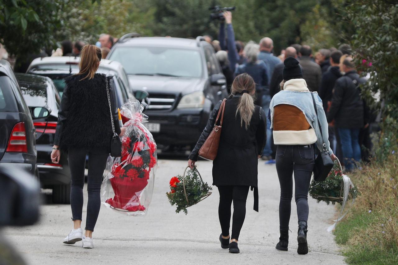Aleksinac: Pogreb tragično ubijena tri člana obitelji Đokić