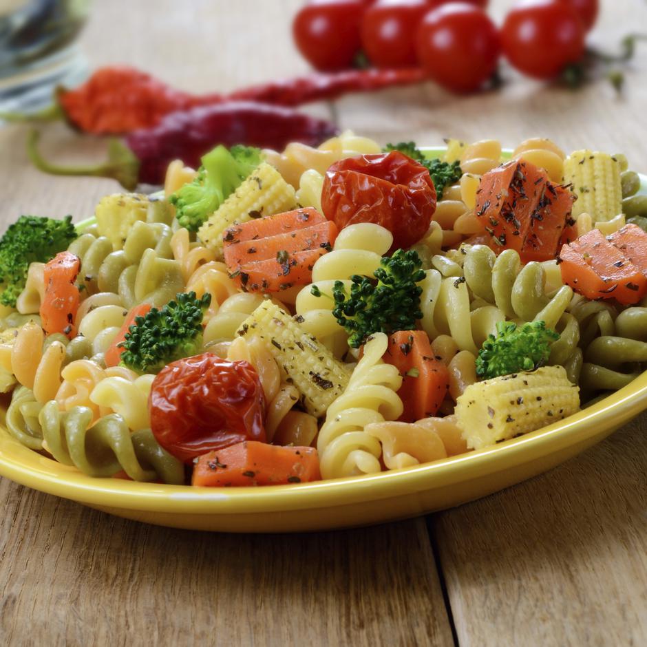 Pasta fusilli salad