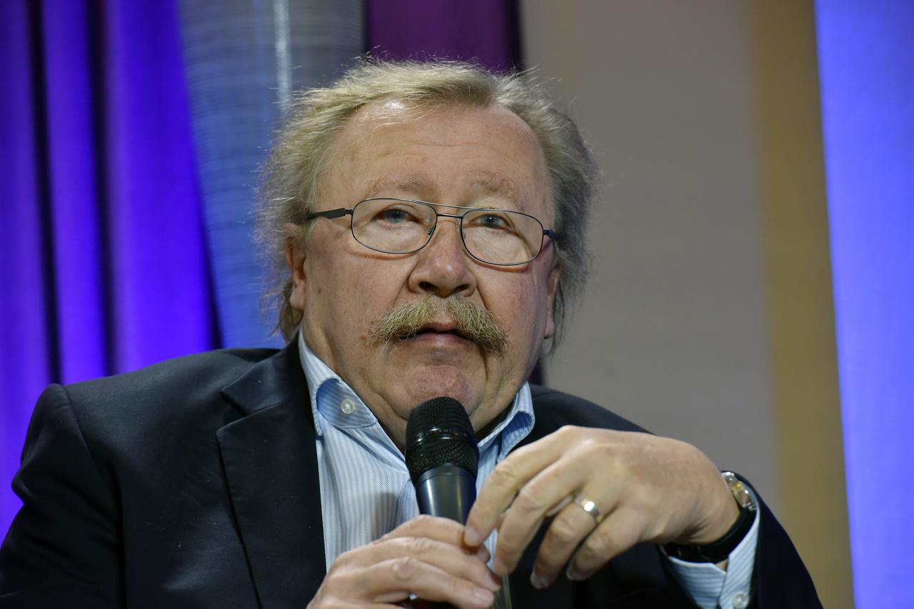 Pula: Njemački filozof Peter Sloterdijk gostovao u HRT-ovoj emisiji "Doručak s autorom"