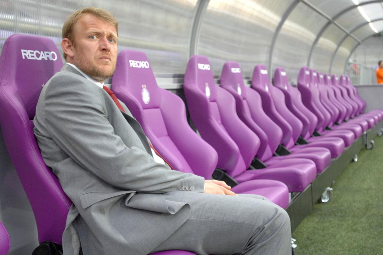 'sport budimpesta 31.05.2008 ..prijateljska utakmica madjarske i hrvatske prije odlaska u austriju na EURO 2008...robert prosinecki... Foto:Antonio Bronic  =VECERNJI LIST='